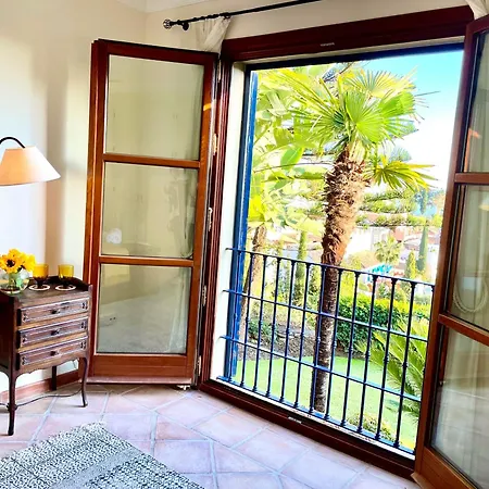 Boutique Maravilla - Marbella Bed and breakfast