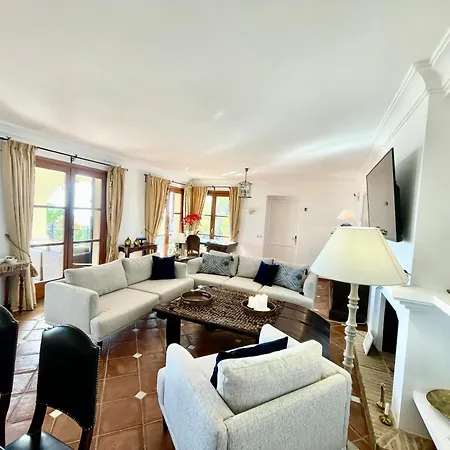 Boutique Maravilla - Marbella Bed and breakfast *