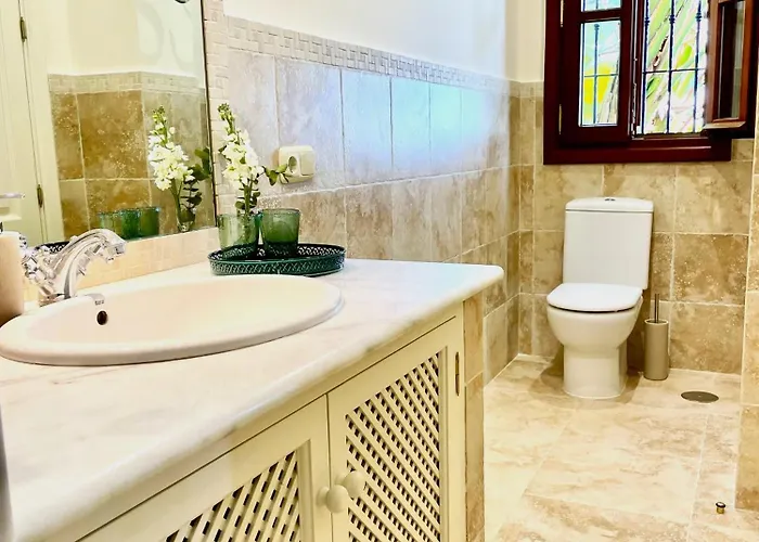 Boutique Maravilla - Marbella Couette-café 4*
