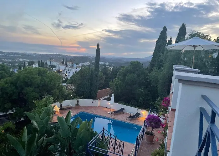 Boutique Maravilla - Marbella Couette-café 4*