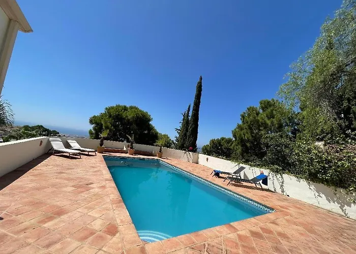 Boutique Maravilla - Marbella Couette-café 4*