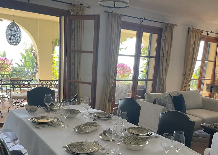 Couette-café Boutique Maravilla - Marbella