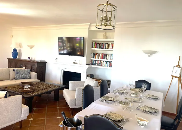 Boutique Maravilla - Marbella Couette-café